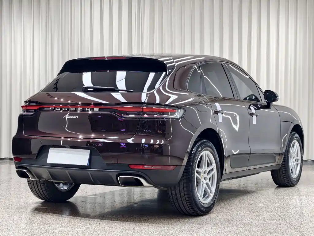 Porsche Macan — миниатюра 6