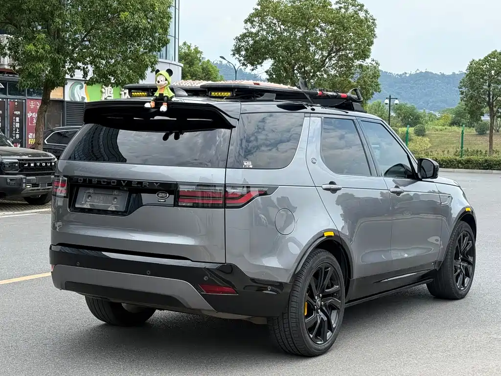 Land Rover Discovery — миниатюра 3