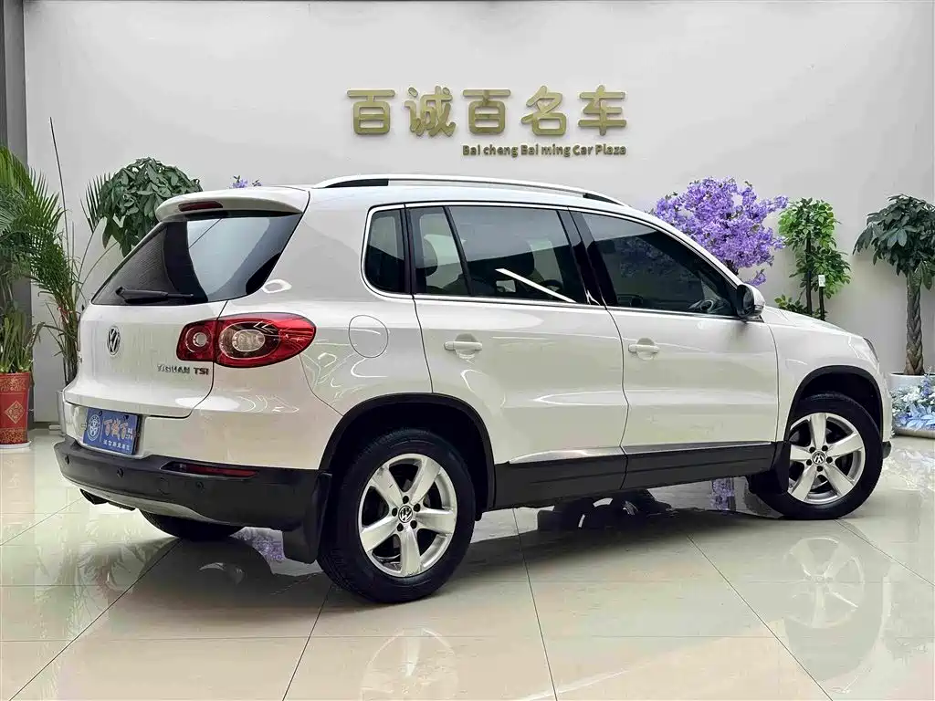 Volkswagen Tiguan — миниатюра 5