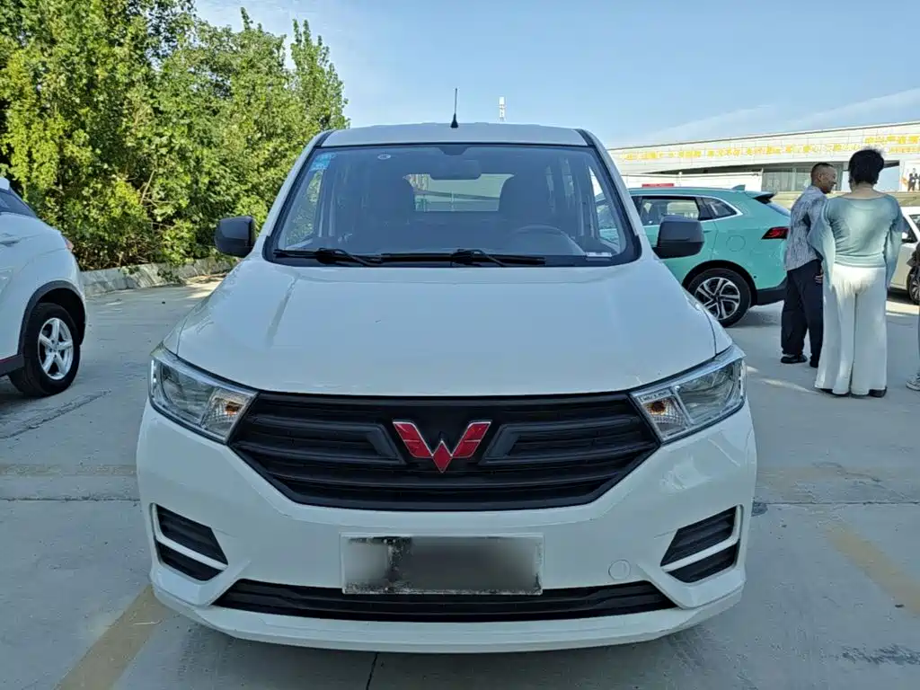 Wuling Hongguang — миниатюра 3