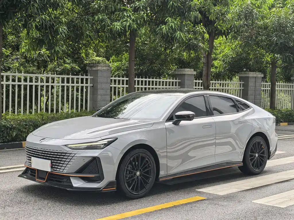 Changan UNI-V 2022
