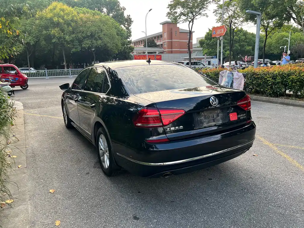 Volkswagen Passat — миниатюра 5