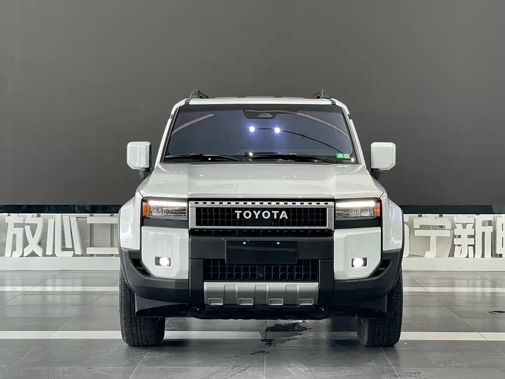TOYOTA PRADO