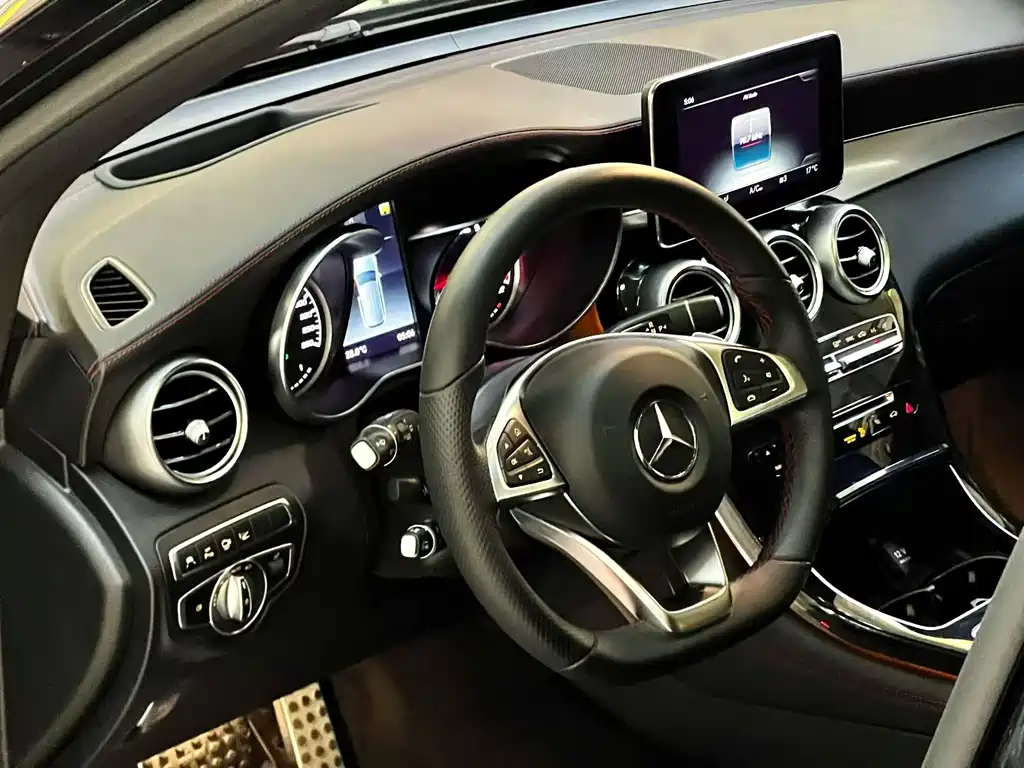 Mercedes-Benz GLC AMG — миниатюра 8