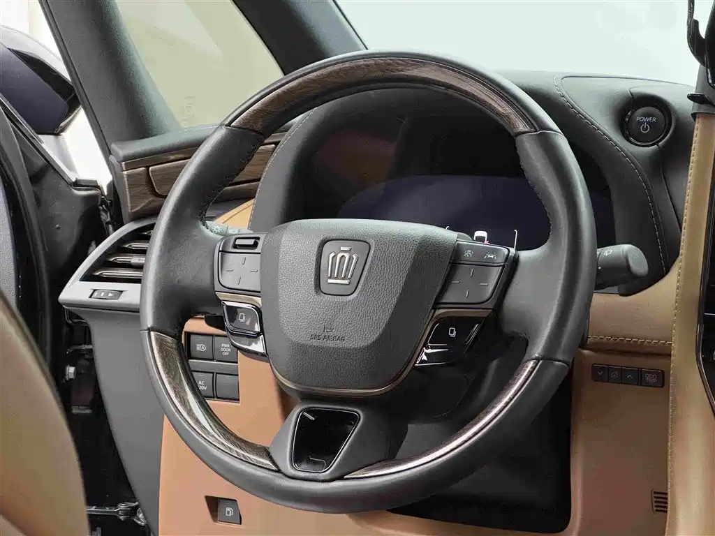 Toyota Vellfire — миниатюра 13