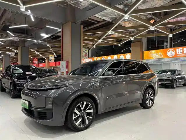 IDEAL CAR IDEAL L8 2023