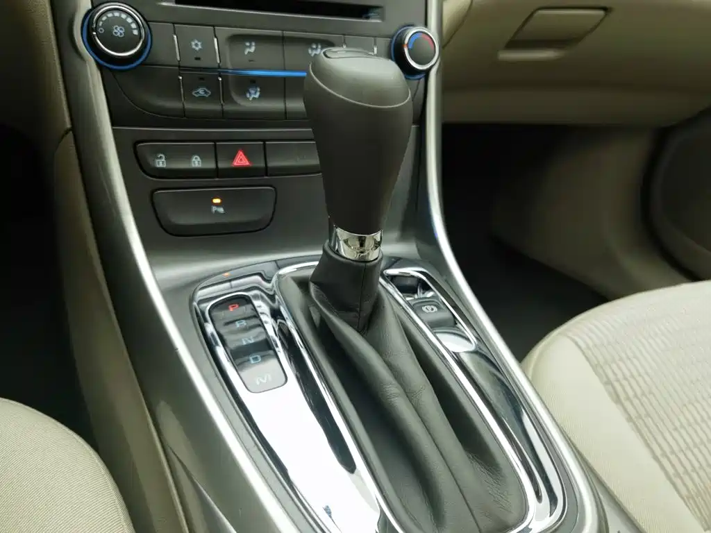 Chevrolet Malibu — миниатюра 13