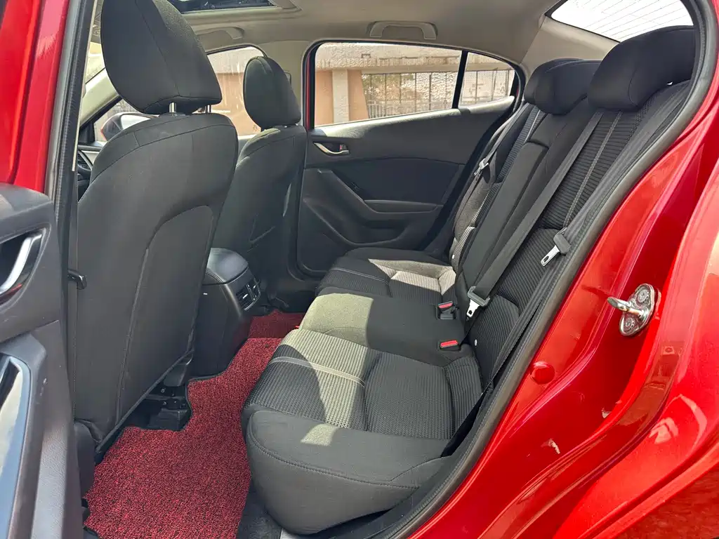 Mazda 3 Axela Sedan 1.5L Auto Luxury Type China V, фото 14