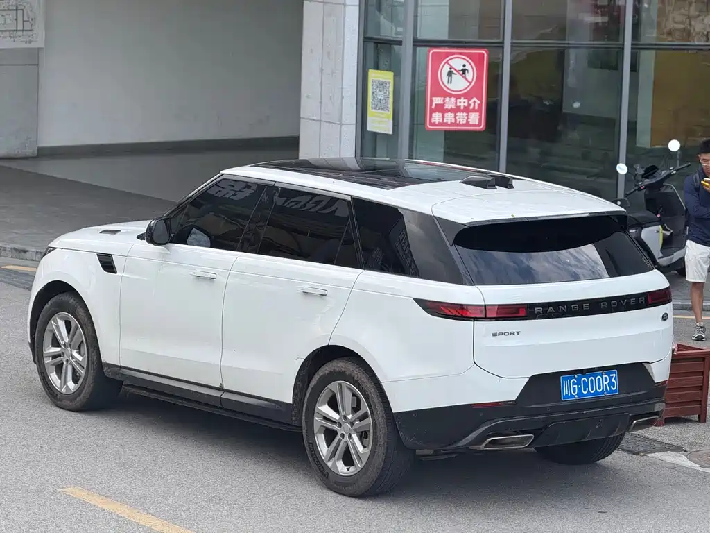 Land Rover Sport — миниатюра 4