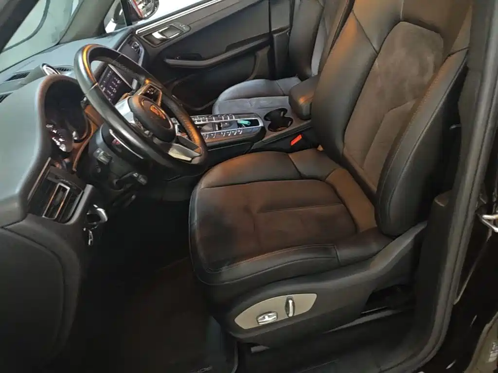 Porsche Macan — миниатюра 15