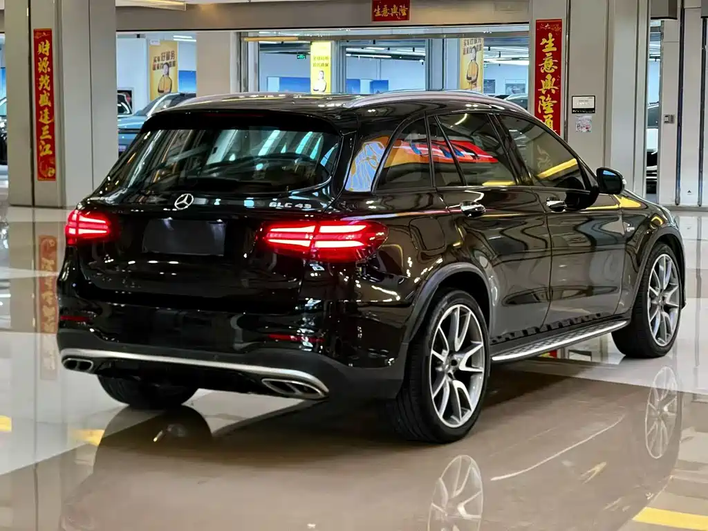 Mercedes-Benz GLC AMG — миниатюра 2