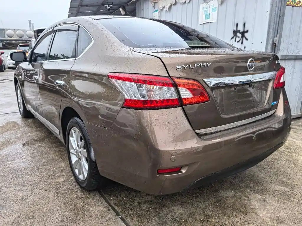 Nissan Sylphy — миниатюра 4