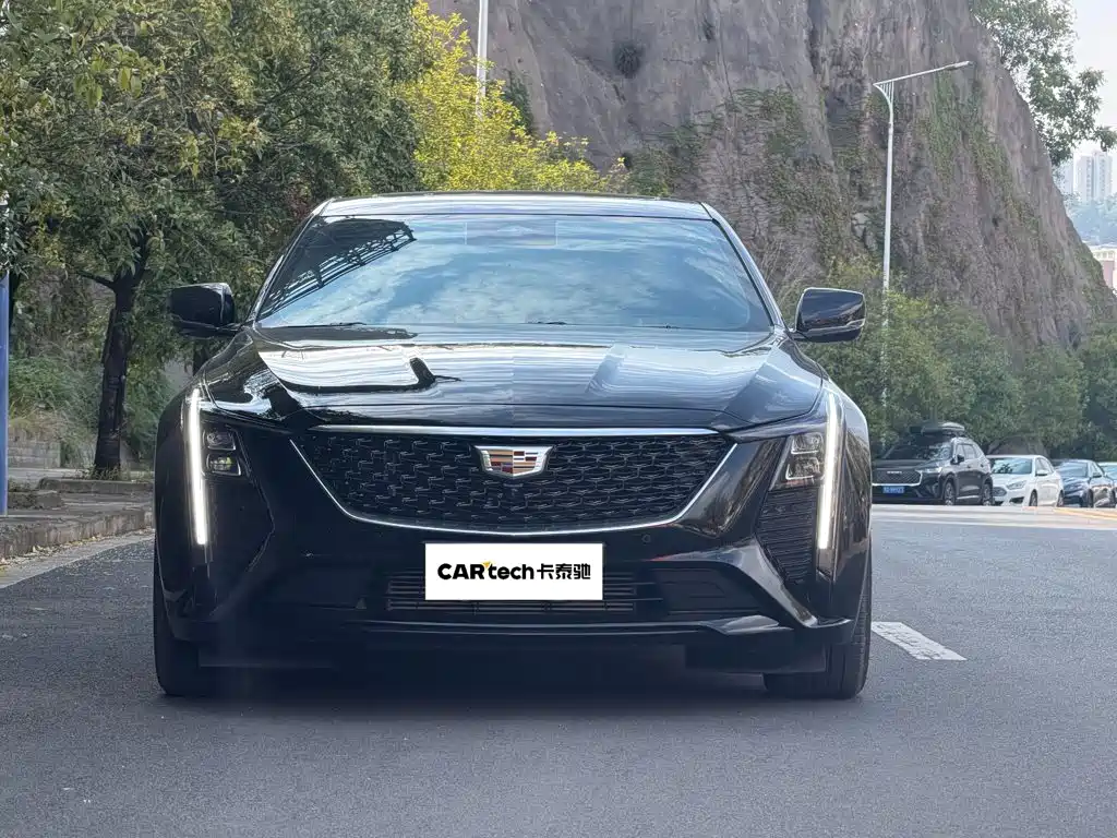 Cadillac CT5 — миниатюра 2