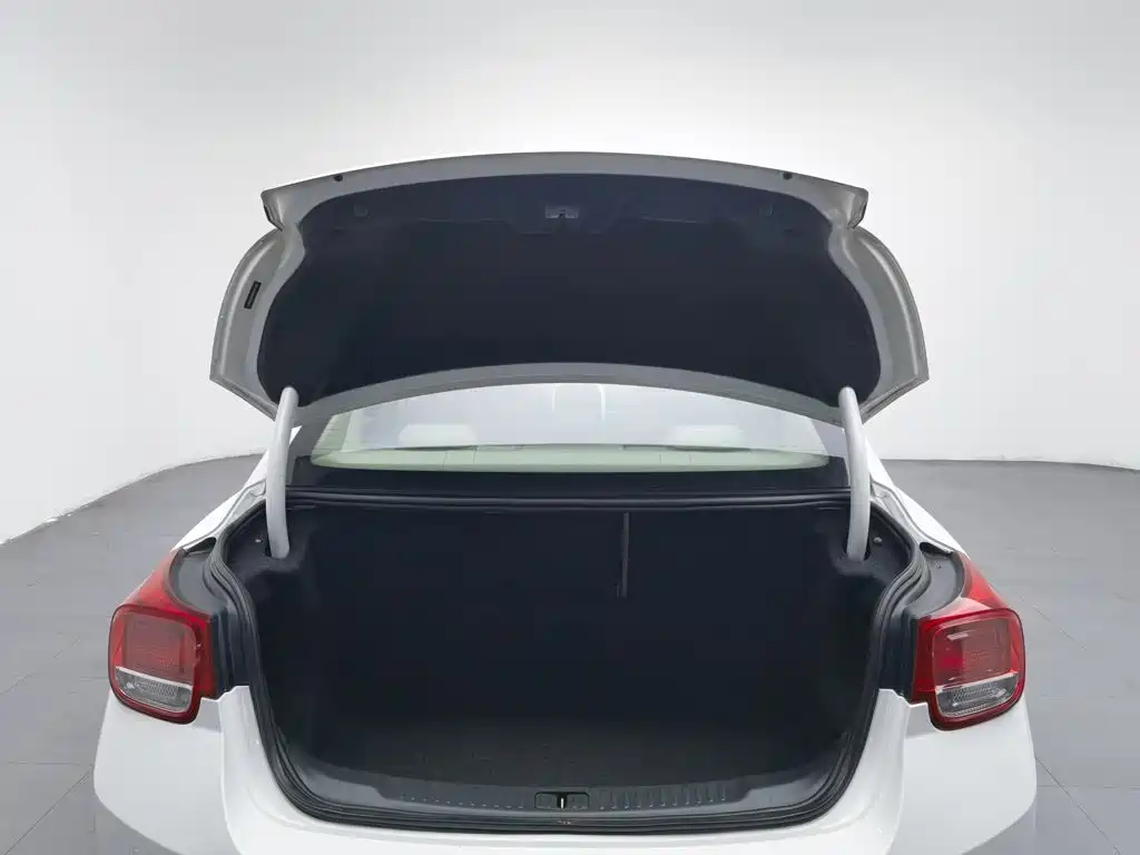 Chevrolet Malibu — миниатюра 16