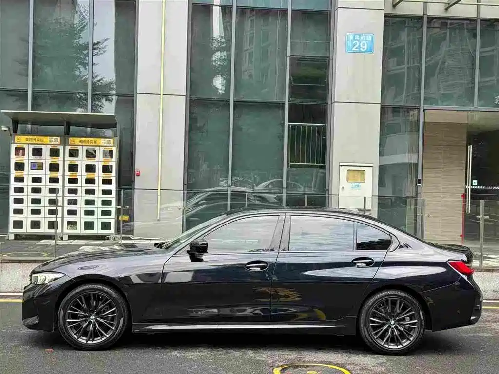 BMW 3 Series — миниатюра 2