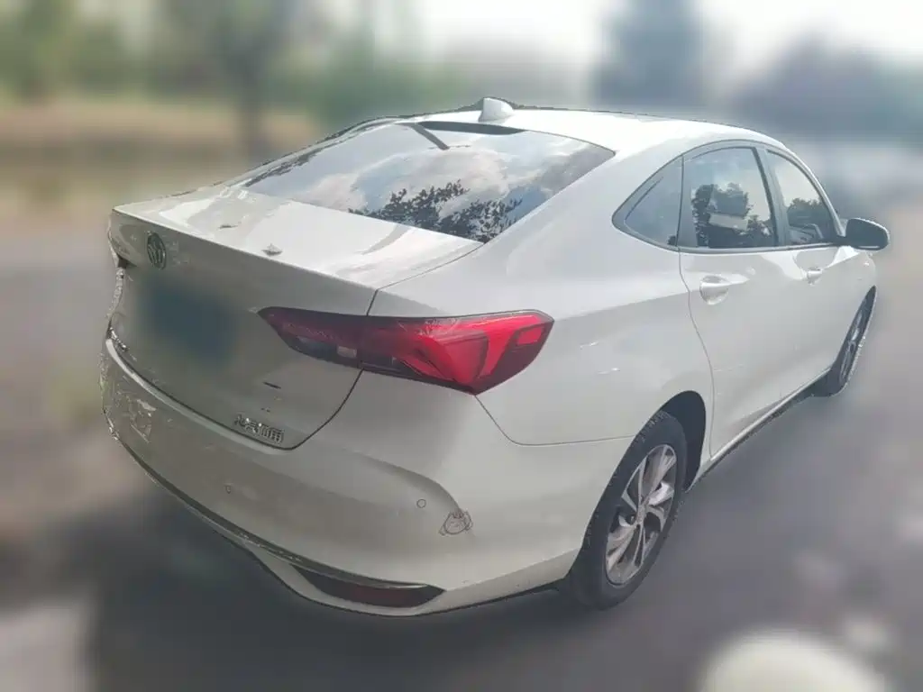 Buick Verano — миниатюра 10