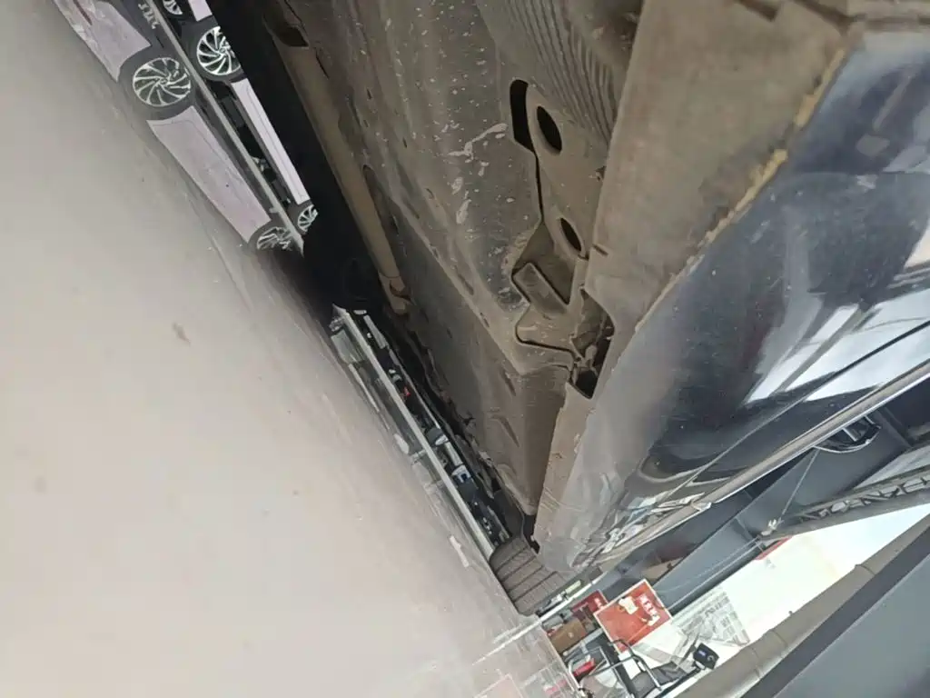 Cadillac XTS — миниатюра 21