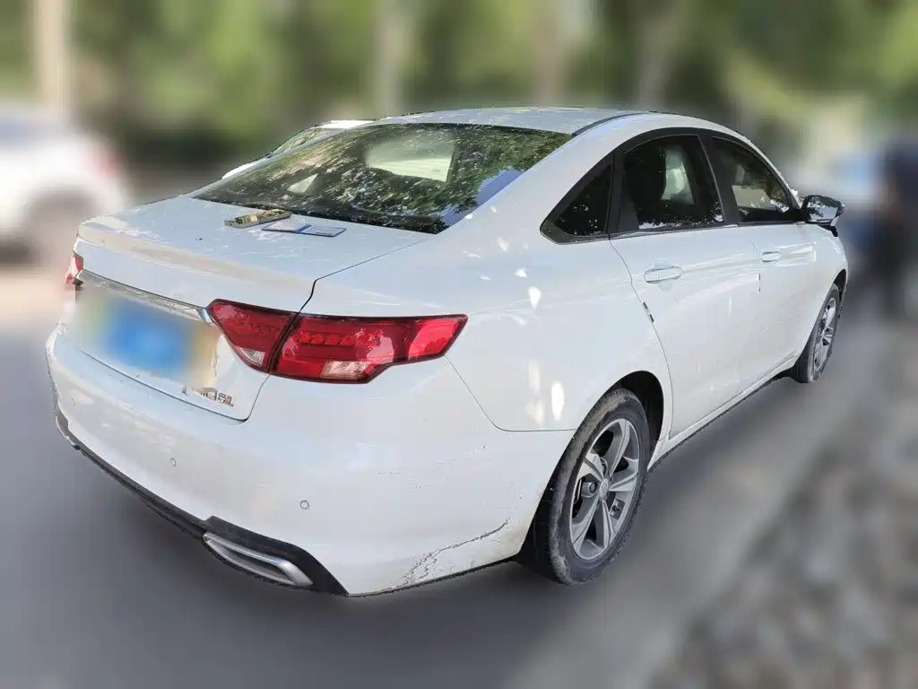 Geely Emgrand GL — миниатюра 4