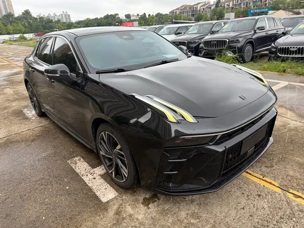 Lynk & Co 03 — миниатюра 3