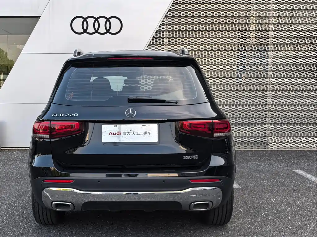 Mercedes-Benz GLB — миниатюра 5