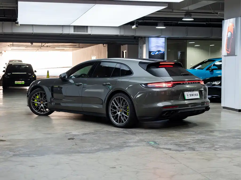 Porsche Panamera — миниатюра 4