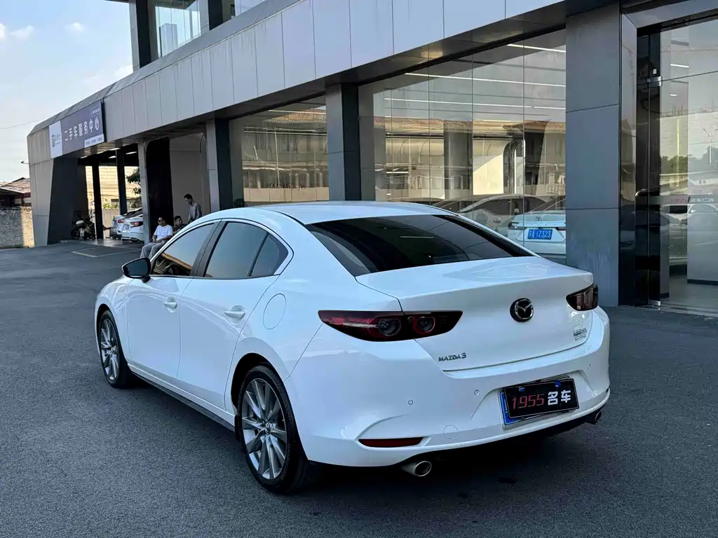 Mazda 3 Axela — миниатюра 7