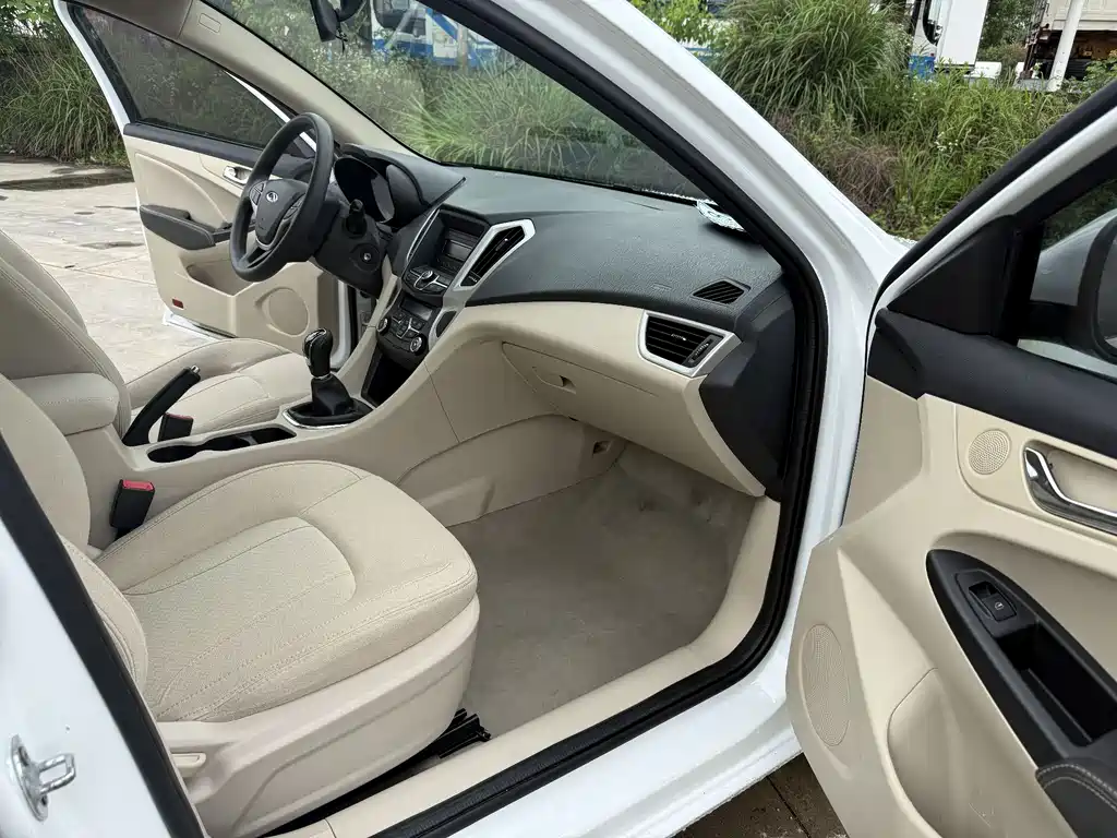 Chery Arrizo 7 — миниатюра 12