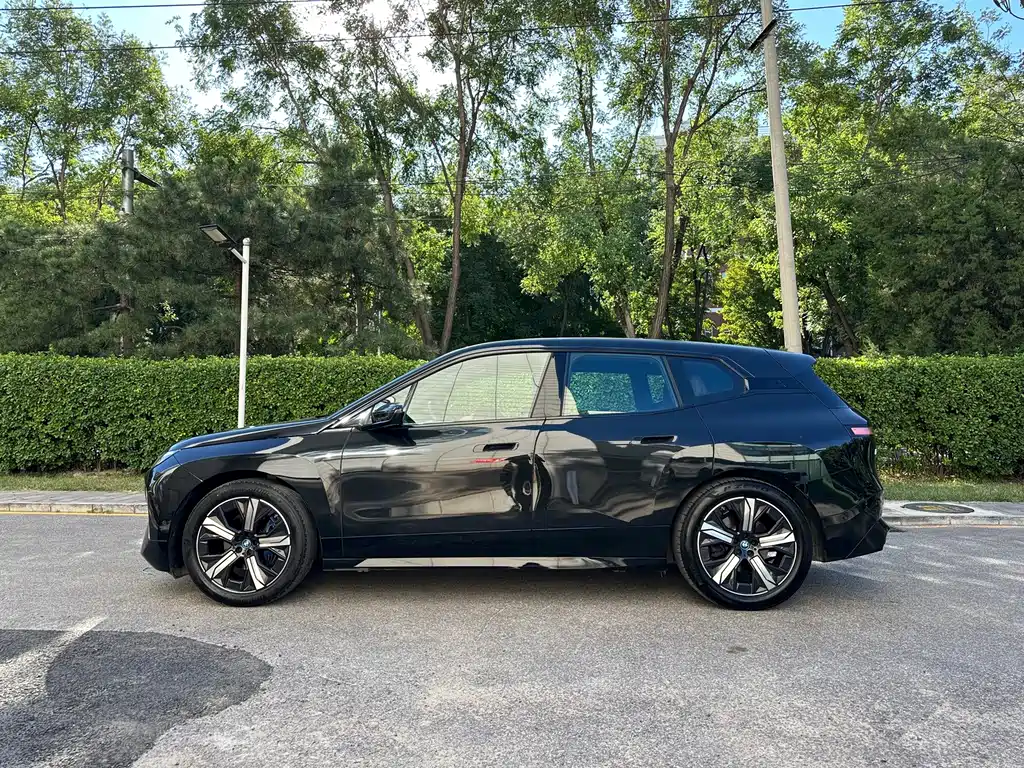 BMW iX — миниатюра 3
