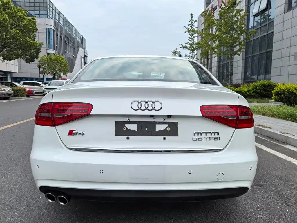 Audi A4L — миниатюра 17