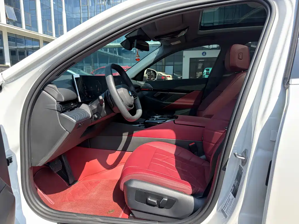 BMW 5 Series 5 2024 525Li Luxury