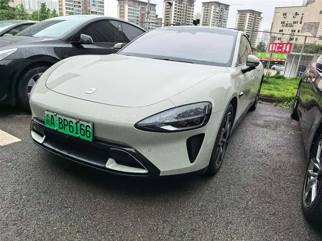 Xiaomi SU7 2025