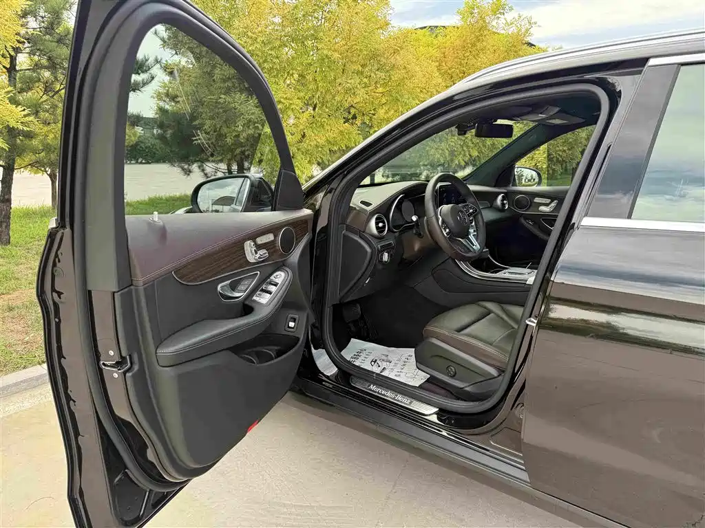 Mercedes-Benz GLC — миниатюра 4