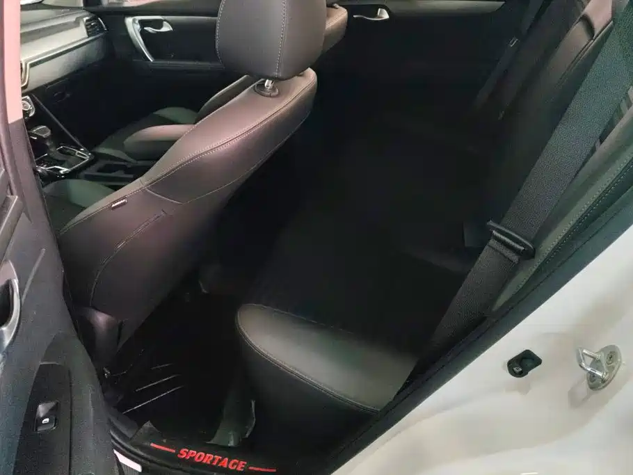 Kia Sportage — миниатюра 11