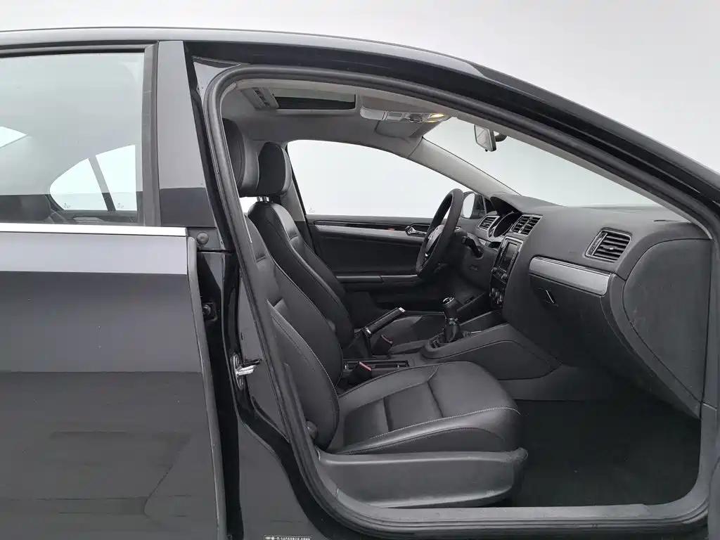 Volkswagen Sagitar — миниатюра 23