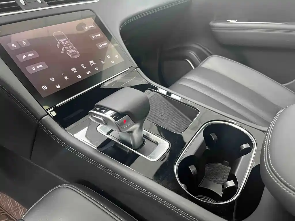 Li Auto Li ONE — миниатюра 15