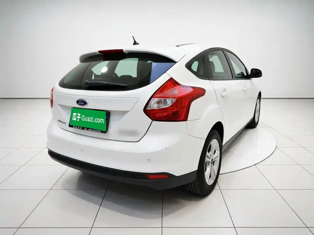 Ford Focus — миниатюра 6