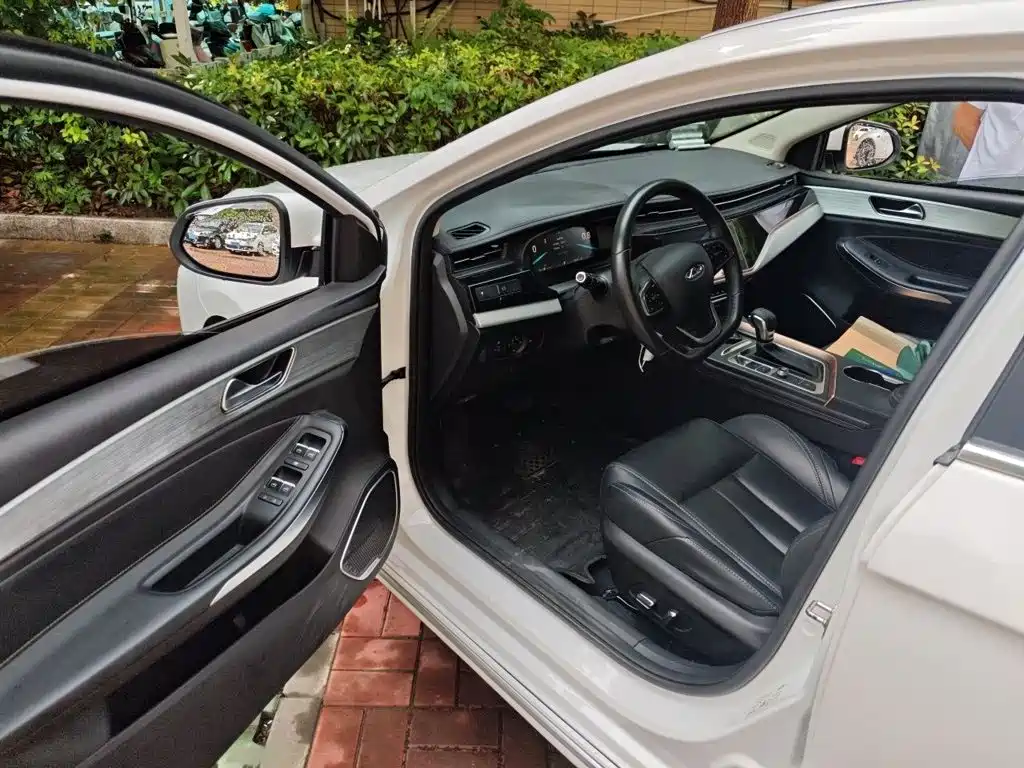 Chery Arrizo 5 PLUS — миниатюра 14