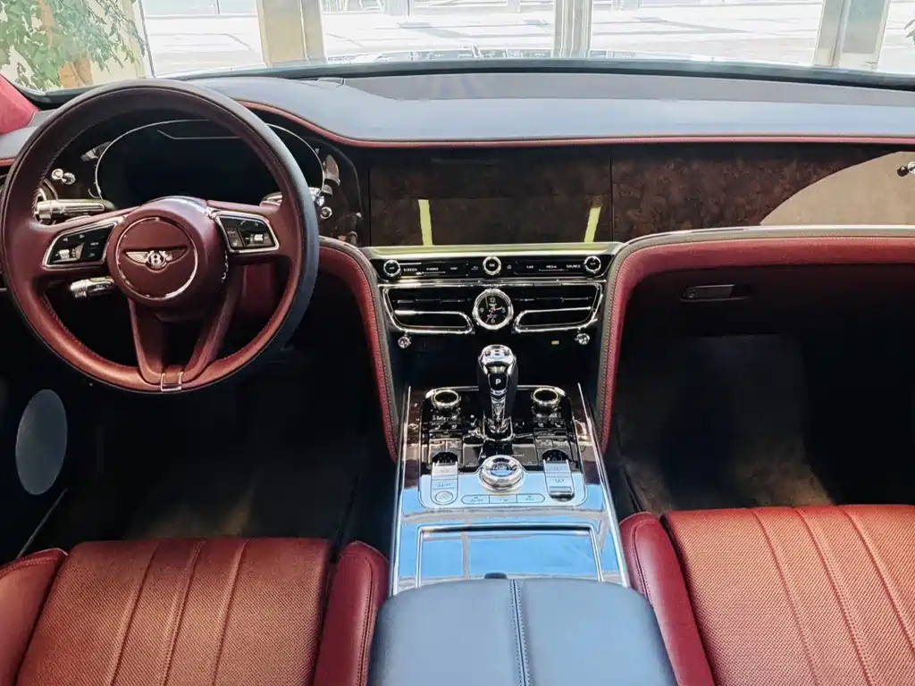 Bentley Flying Spur — миниатюра 13