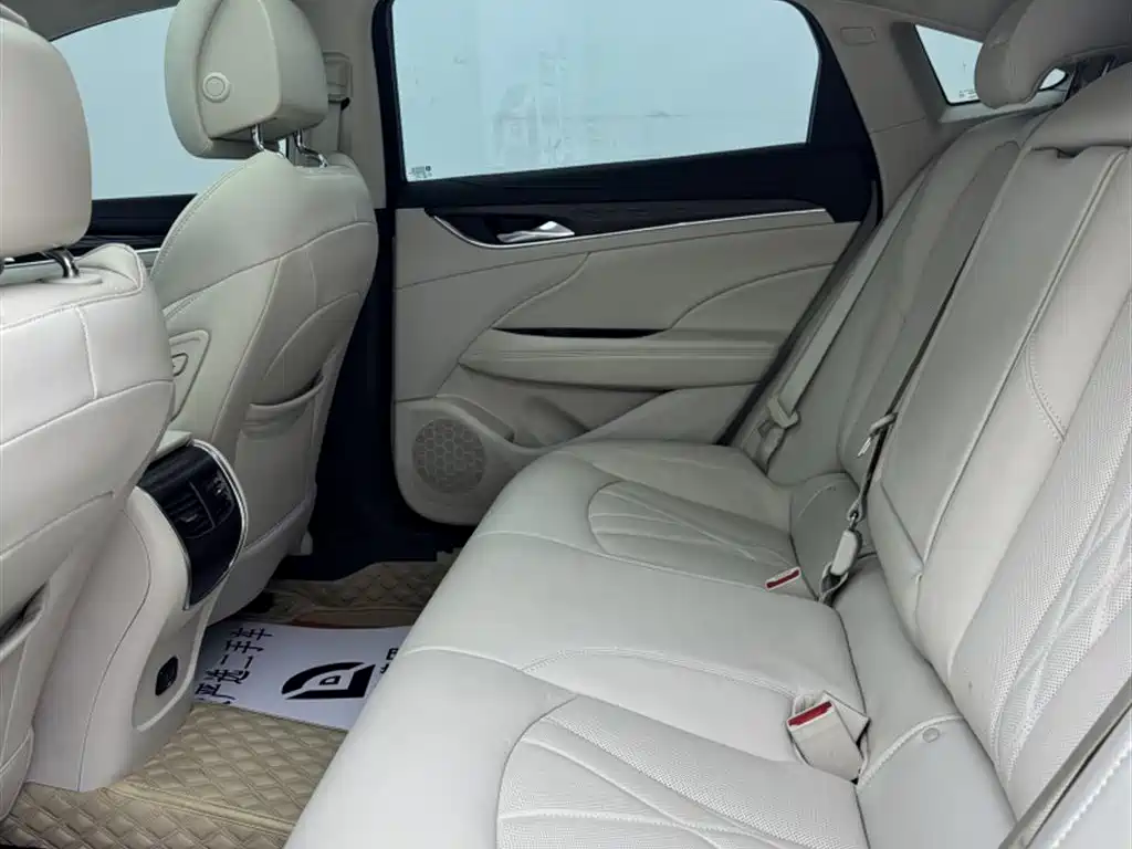 Buick LaCrosse 2022 Avenir