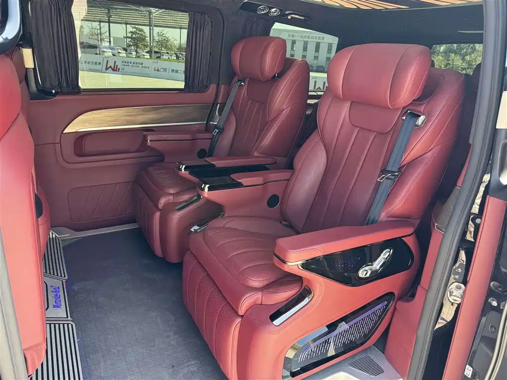 Mercedes-Benz V-Class — миниатюра 14