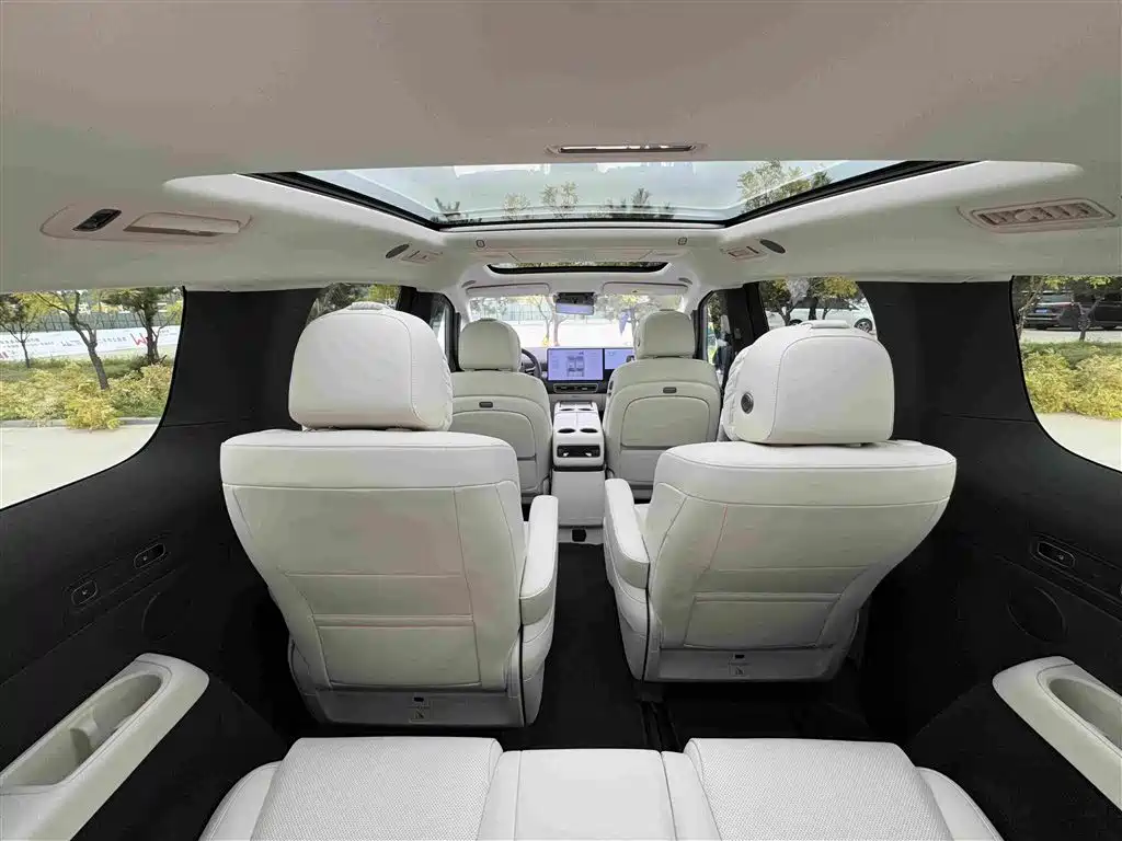 Li Auto Li MEGA — миниатюра 27