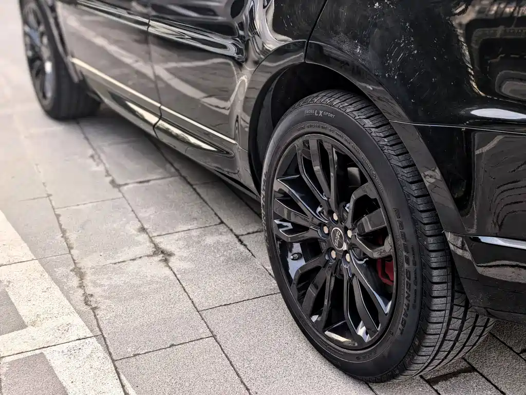 Land Rover Sport PHEV — миниатюра 28