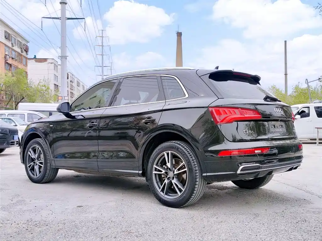 Audi Q5L 2018 40 TFSI Fashion V