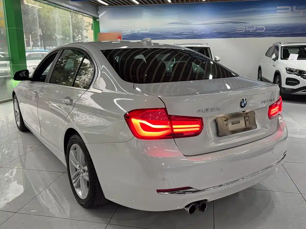 BMW 3 Series — миниатюра 14