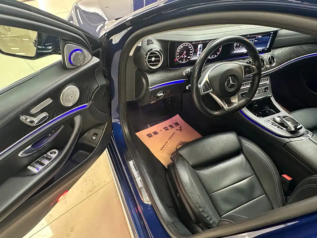 MERCEDES-BENZ E CLASS