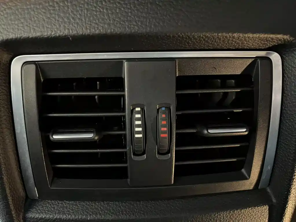 BMW 3 Series — миниатюра 10