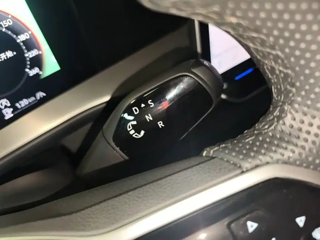 Volkswagen Teramont — миниатюра 14