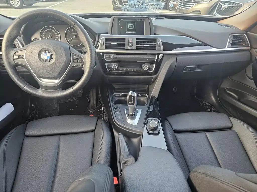 BMW 3 Series GT — миниатюра 7