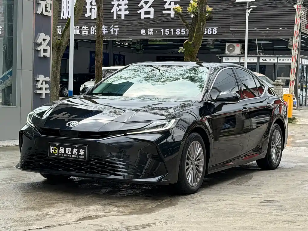Toyota Camry 2024