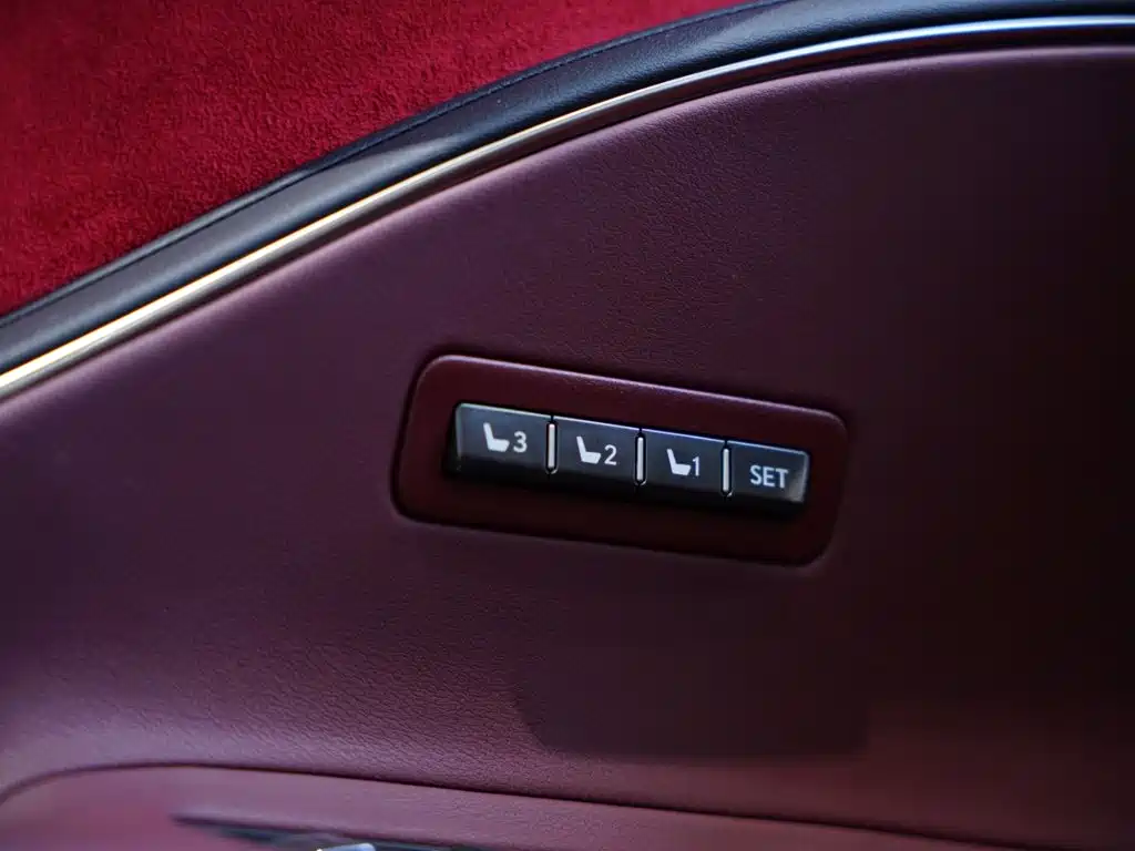 Lexus LC — миниатюра 17